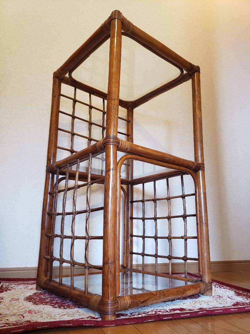 ラタン 藤 ガラス3段 棚 格子 飾り棚 収納 花台 入手困難 ヴィンテージ