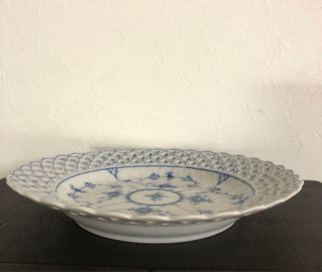   ブルーフルーテッド フルレース 皿25cm
