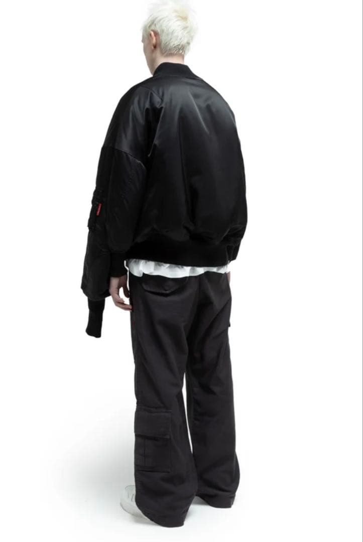 ジャケット・アウター FUMITO GANRYU Graffiti MA-1 Red Label