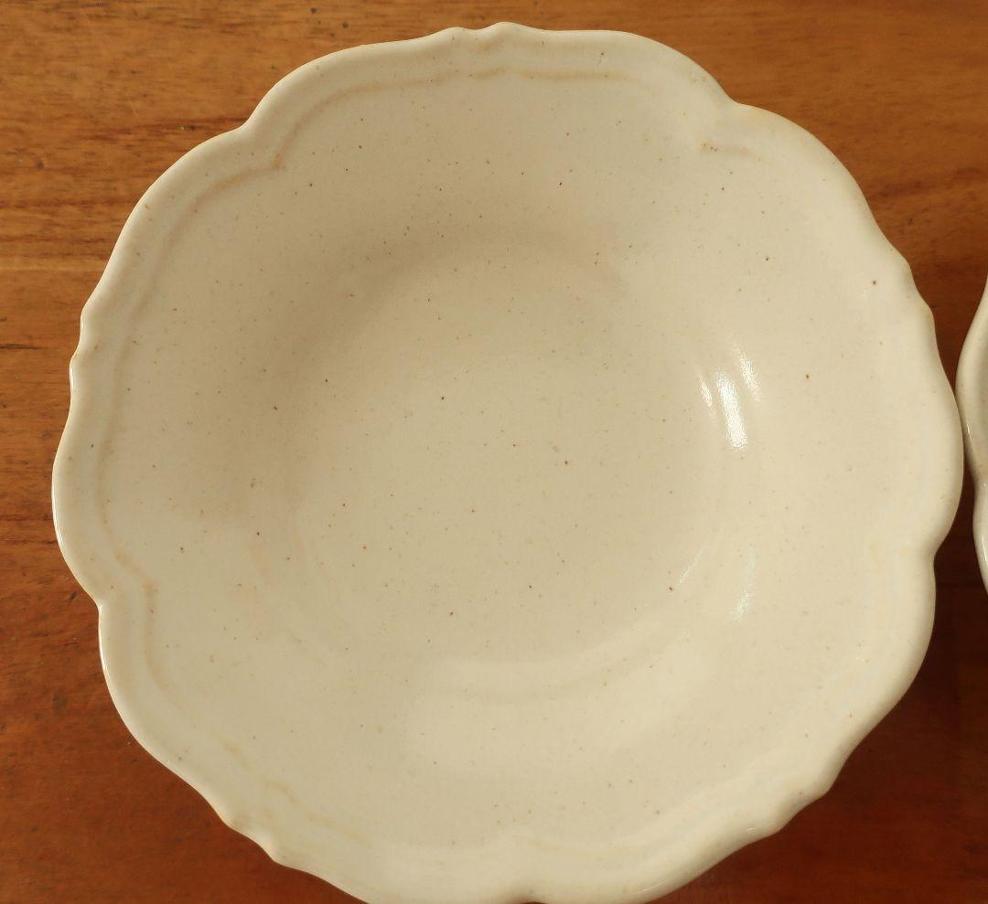 awabi ware アワビウェア 輪花皿S 白磁