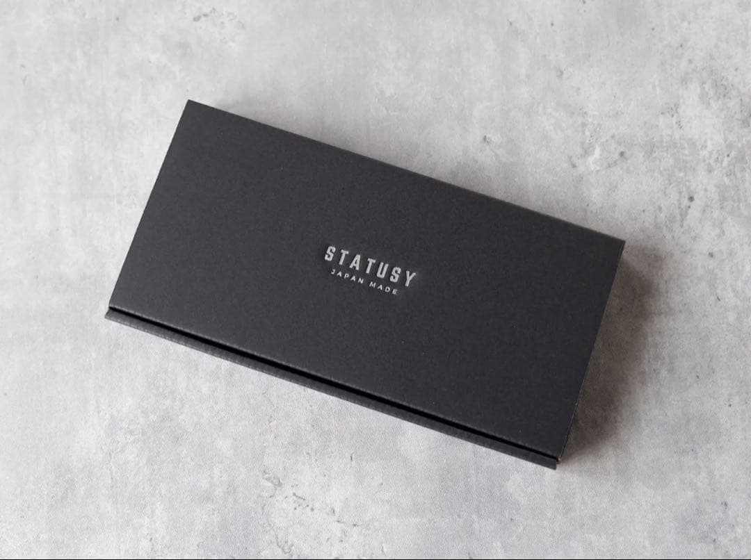 il modo Air イルモードエア 右利き STATUS長財布 ブラック