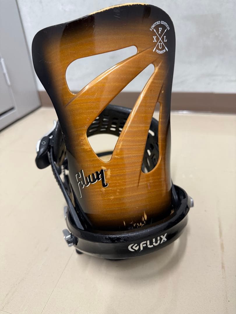 Flux ds ltd Gibson限定モデル　Mサイズ