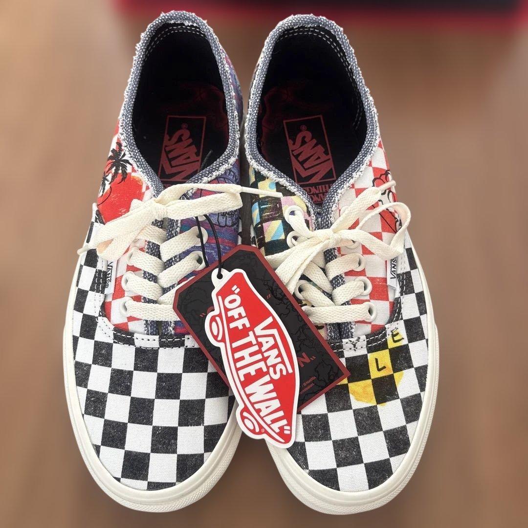 新品 Stranger Things × Vans サーファーボーイ25.5cm