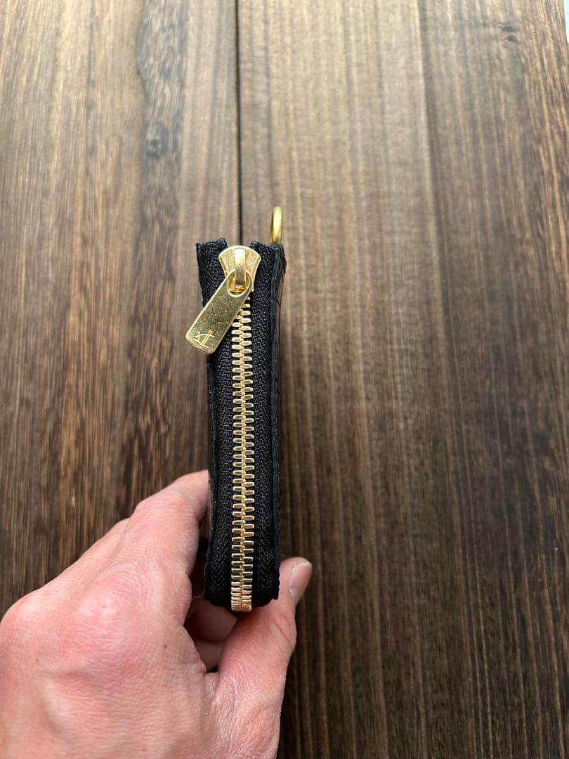 まきおページ　コンパクトウォレット　ブラック