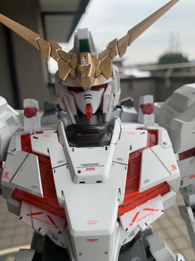 メガサイズ　1/48 ユニコーンガンダム、オマケHG グフとSDザク、ジャンク品