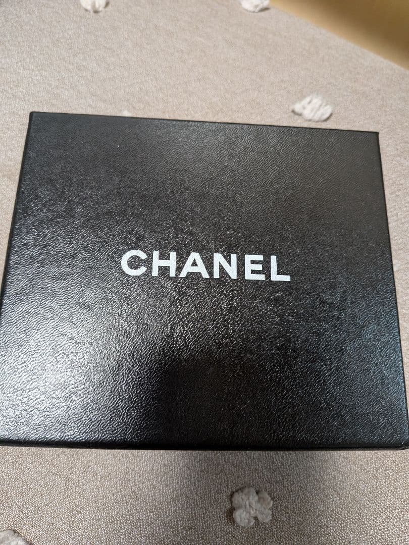 希*✨様 CHANEL キャビアスキン　 二つ折り財布　ワイルドステッチ　訳あり