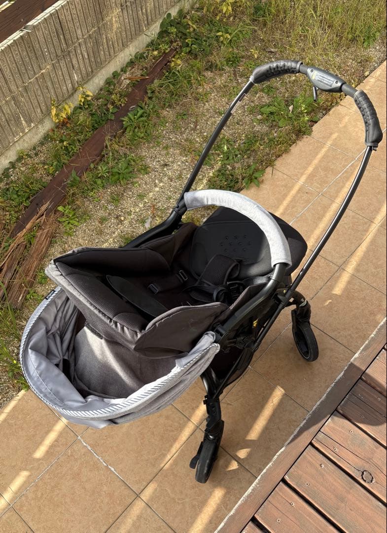 美品　ピジョンA型ベビーカー　ランフィRB2 グレー