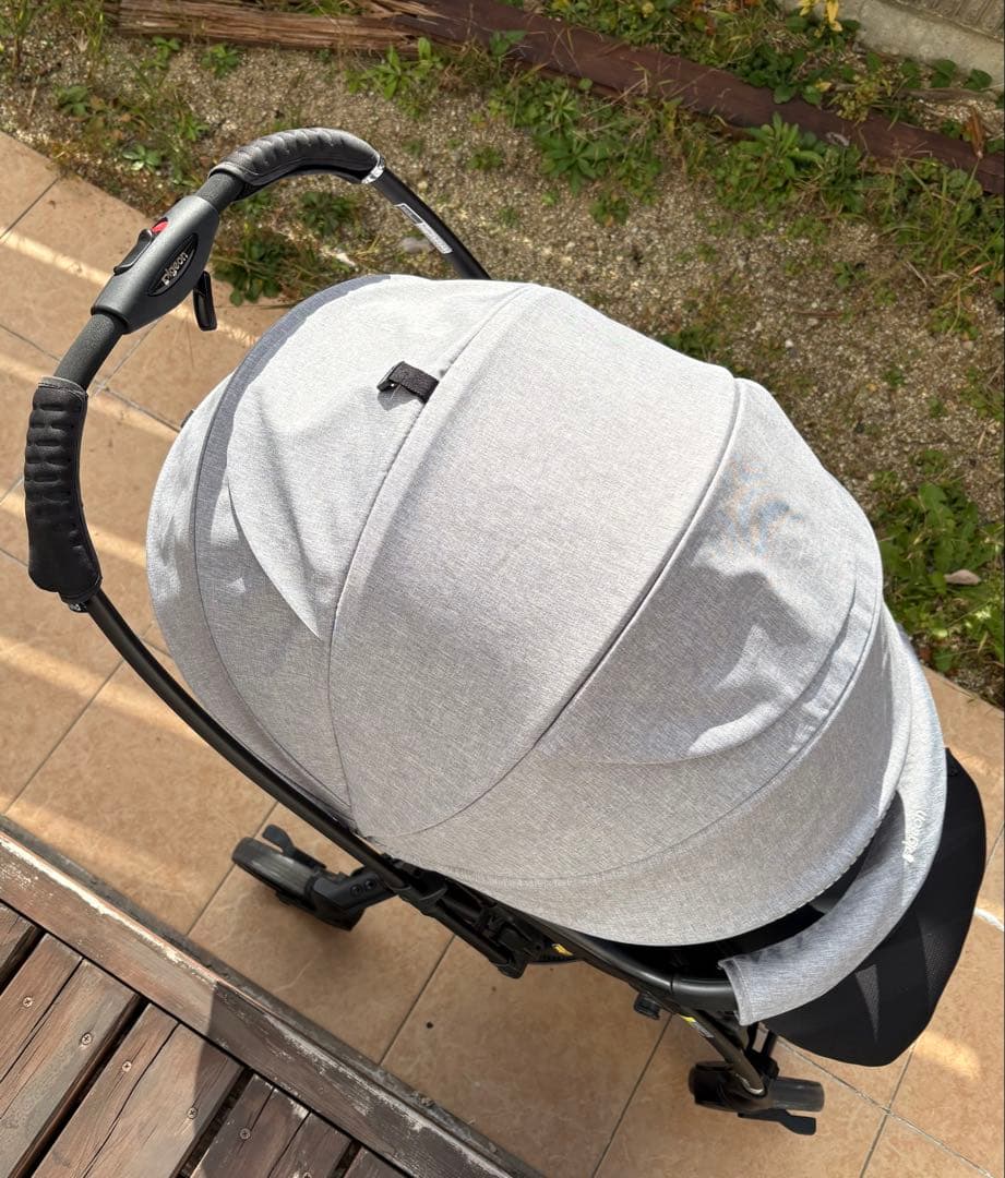 美品　ピジョンA型ベビーカー　ランフィRB2 グレー