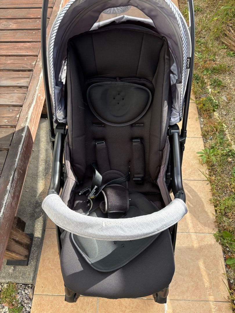 美品　ピジョンA型ベビーカー　ランフィRB2 グレー