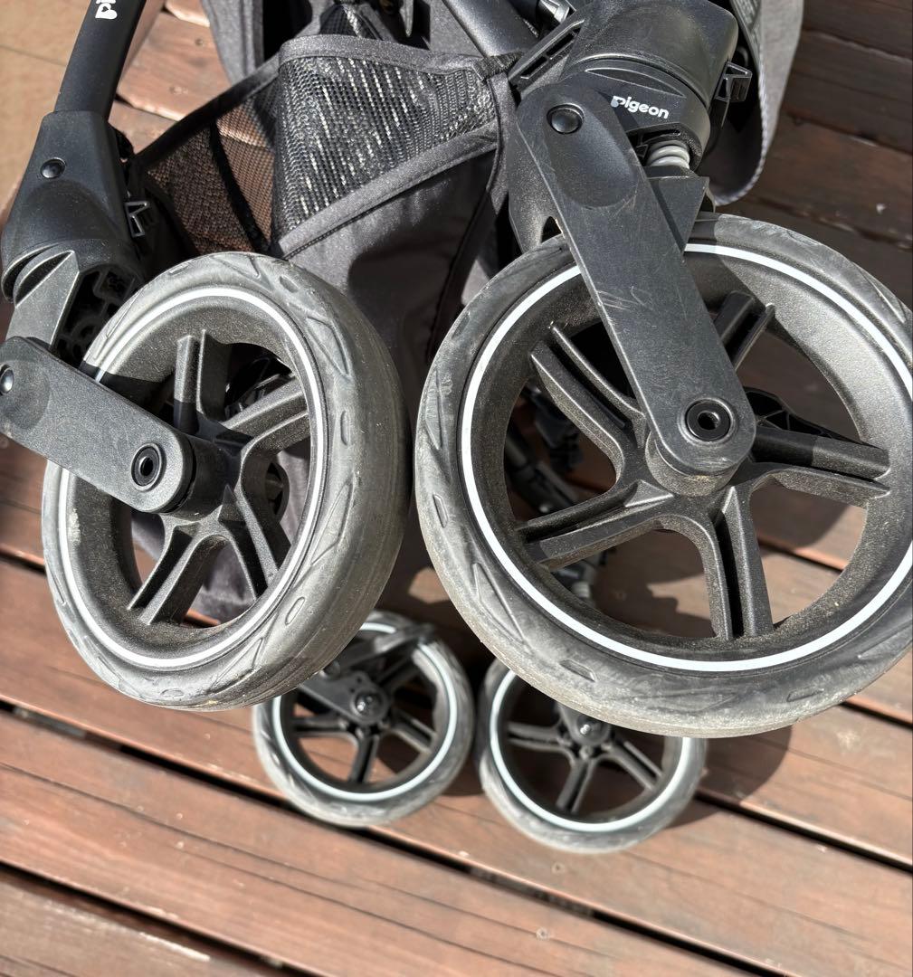 美品　ピジョンA型ベビーカー　ランフィRB2 グレー