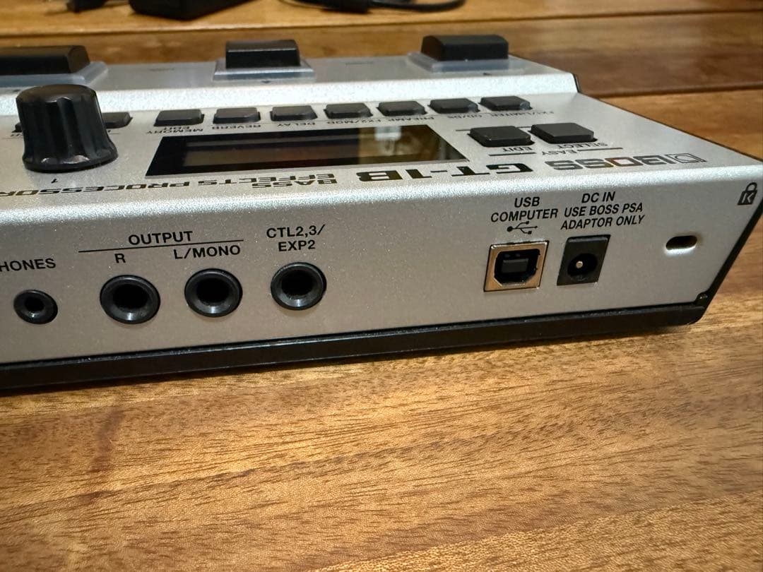 【ケース付】BOSS GT-1B ベースエフェクタープロセッサー