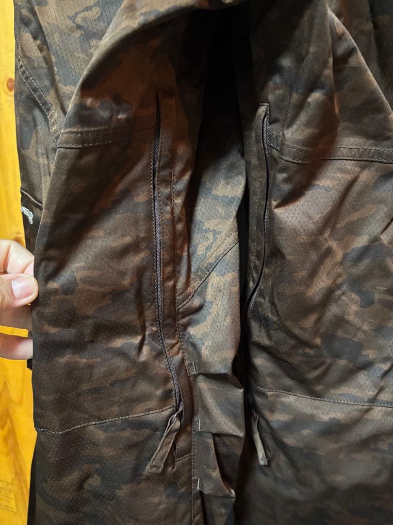 ESTIVO☆スノーボード激シブつなぎ（メンズLサイズ）カッコよすぎで売切必須