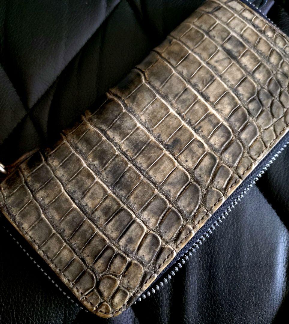 イサムカタヤマバックラッシュクロコダイル墨染め入り江ワニポロサス財布