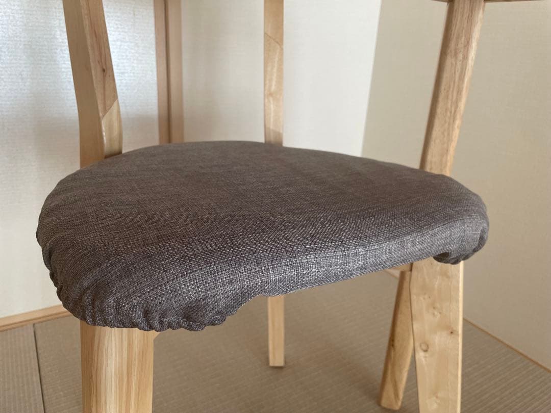 天然木を使用したダイニングテーブルとベンチ、椅子2脚セット