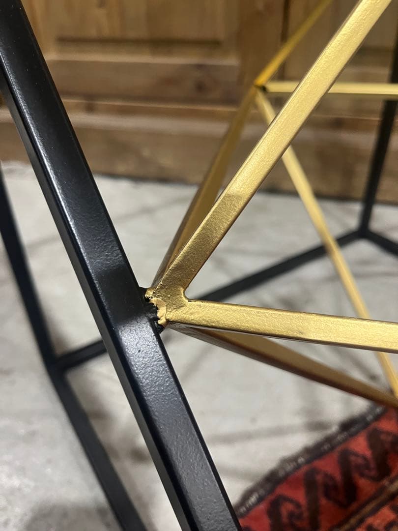 KARE / カレ　プリズマ サイドテーブル 幾何学デザイン