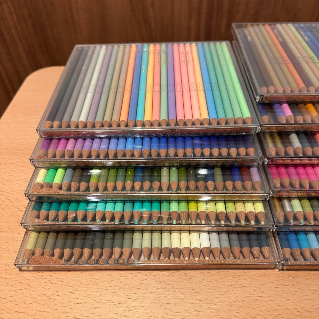フェリシモ 色鉛筆 25色×16ケース セット 使用済み