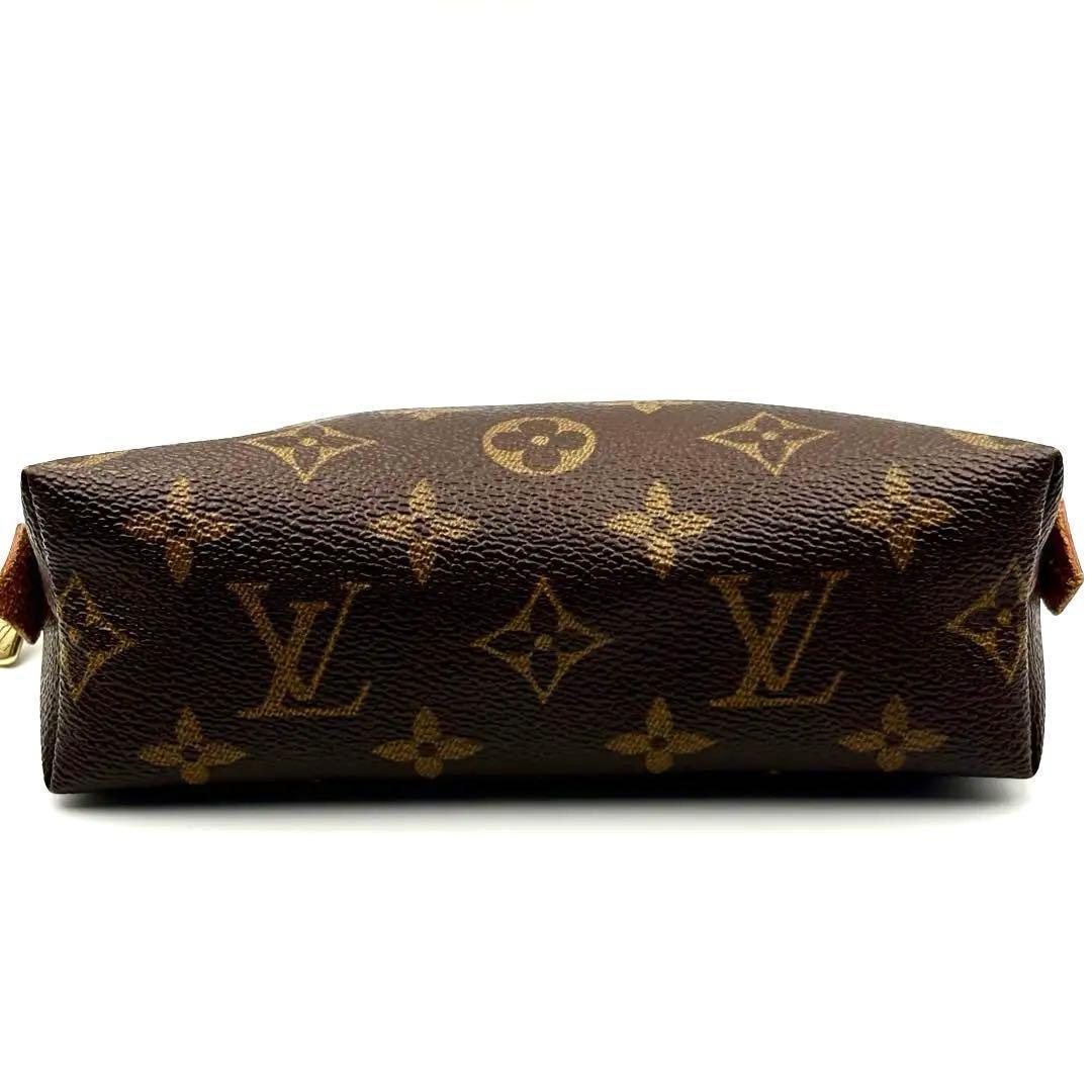 ルイヴィトン ポシェット・コスメティック PM モノグラム　箱　保存袋　紙袋付属