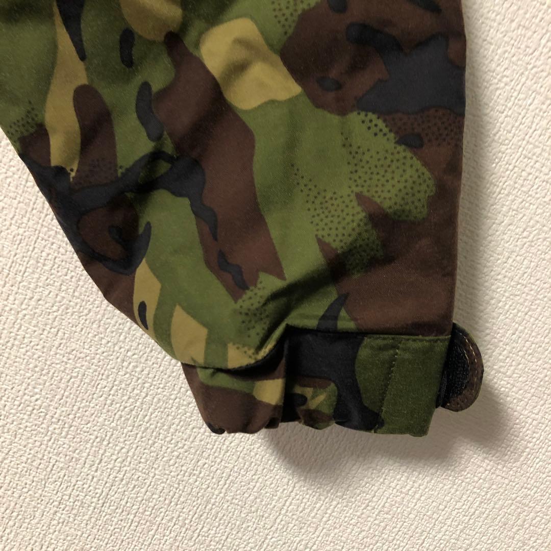 ノースフェイス迷彩カモ柄 L中綿スノーボードウェアマウンテンジャケットダウン