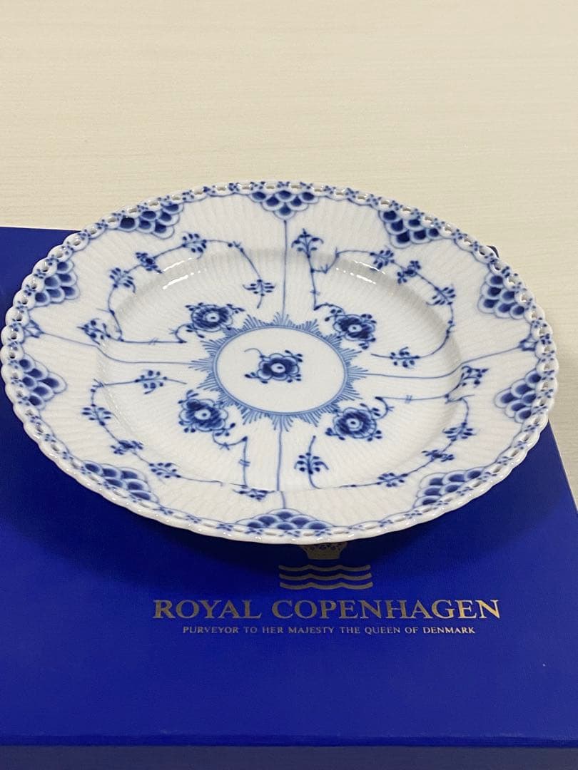   ブルー花柄 平皿 1986年製20cm新品