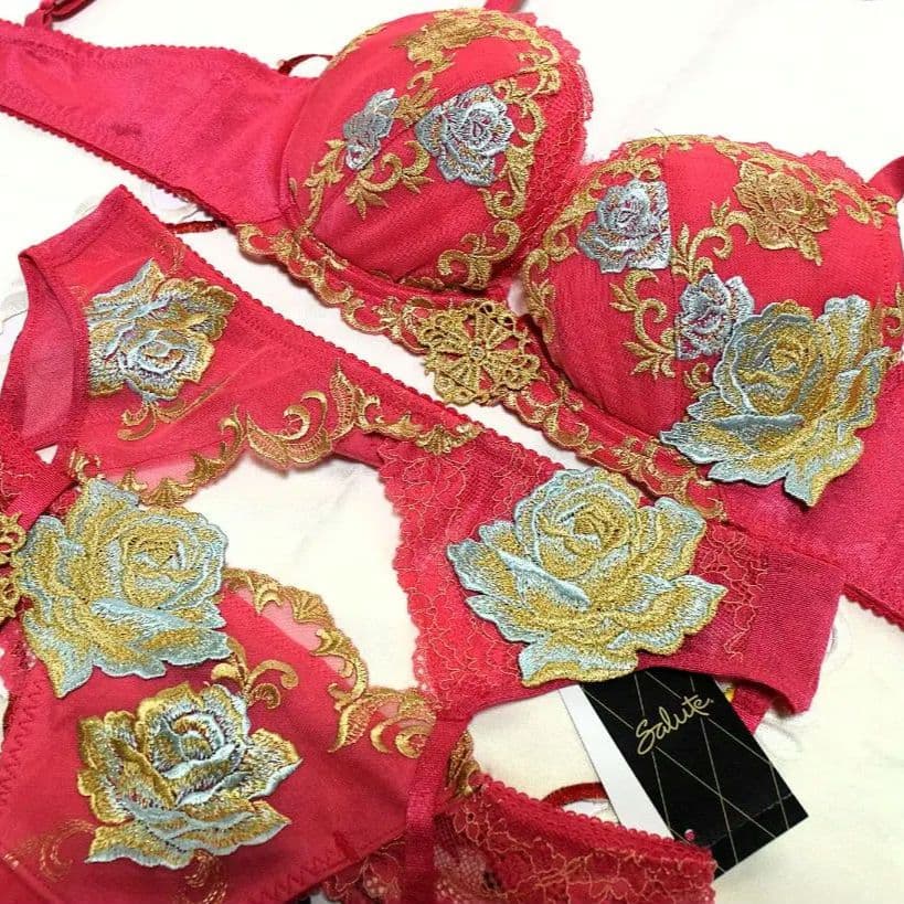 新品☆ワコール☆サルート☆ベルサイユのばら☆ＲＰ☆Ｄ７５＆ソングＭ＆ガーターＭ