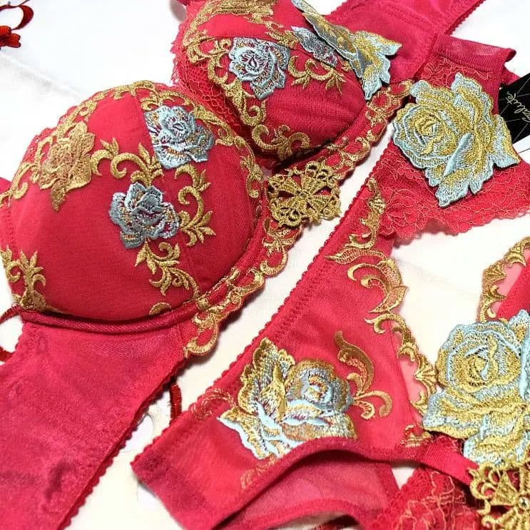 新品☆ワコール☆サルート☆ベルサイユのばら☆ＲＰ☆Ｄ７５＆ソングＭ＆ガーターＭ