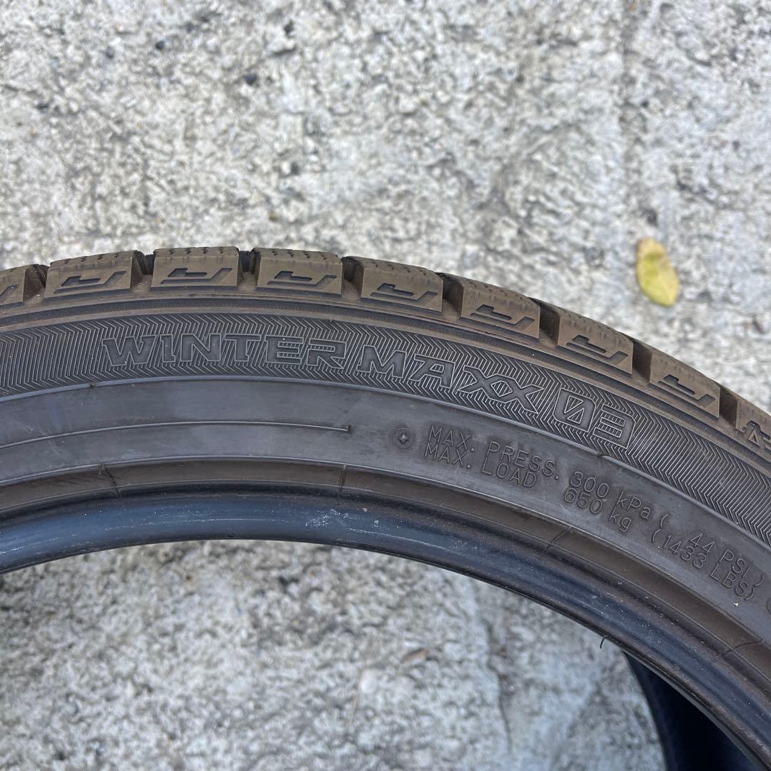 DUNLOP スタッドレスタイヤ 245/40R18 4本セット