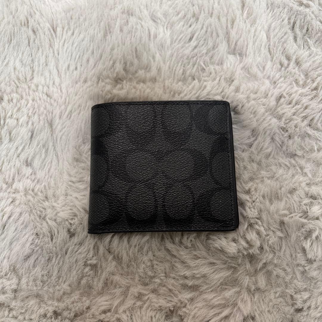 COACH ブラック 二つ折り財布　美品