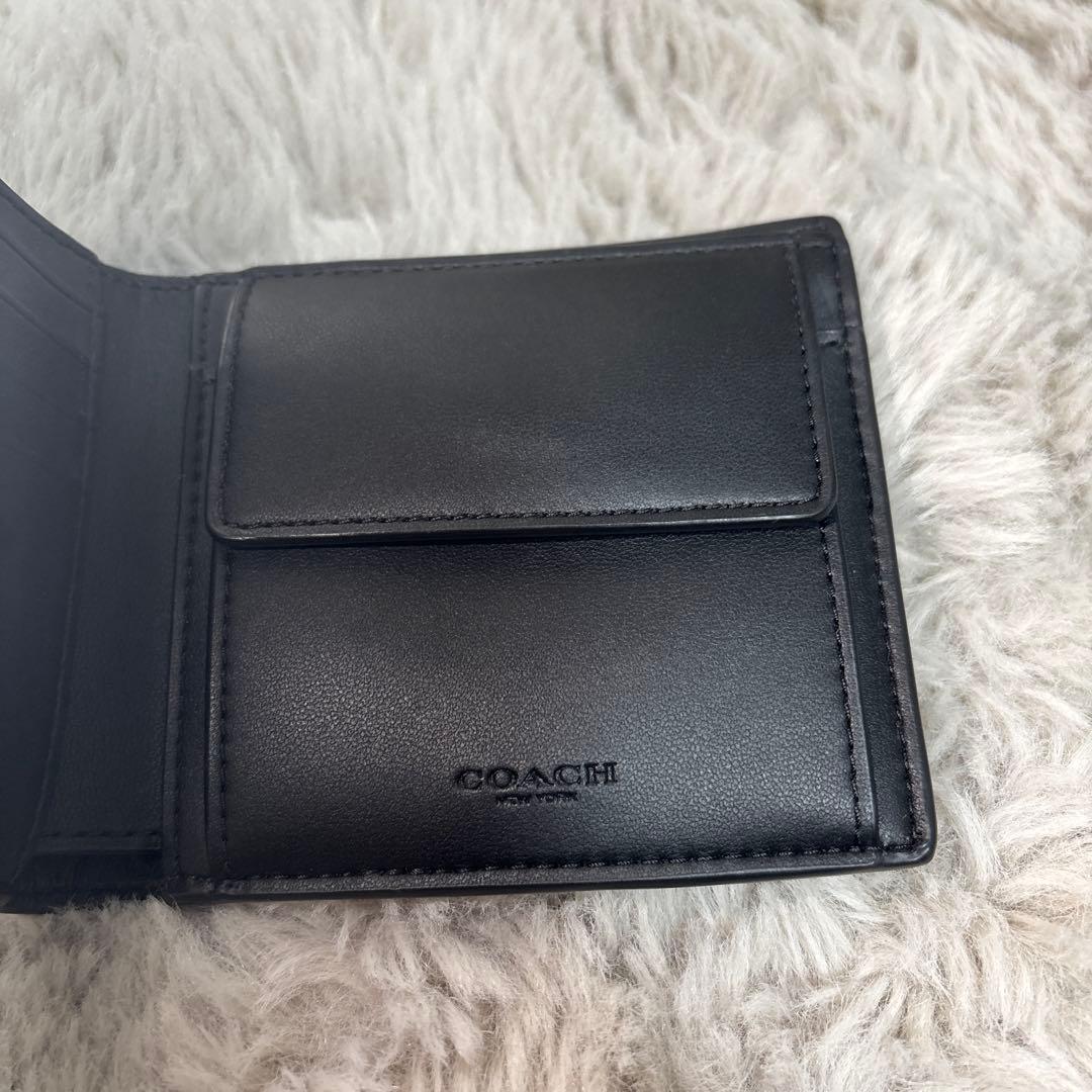 COACH ブラック 二つ折り財布　美品