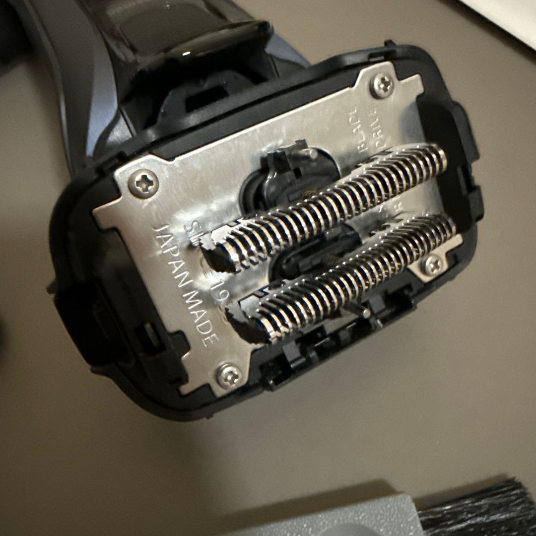 ラムダッシュ　電動髭剃り