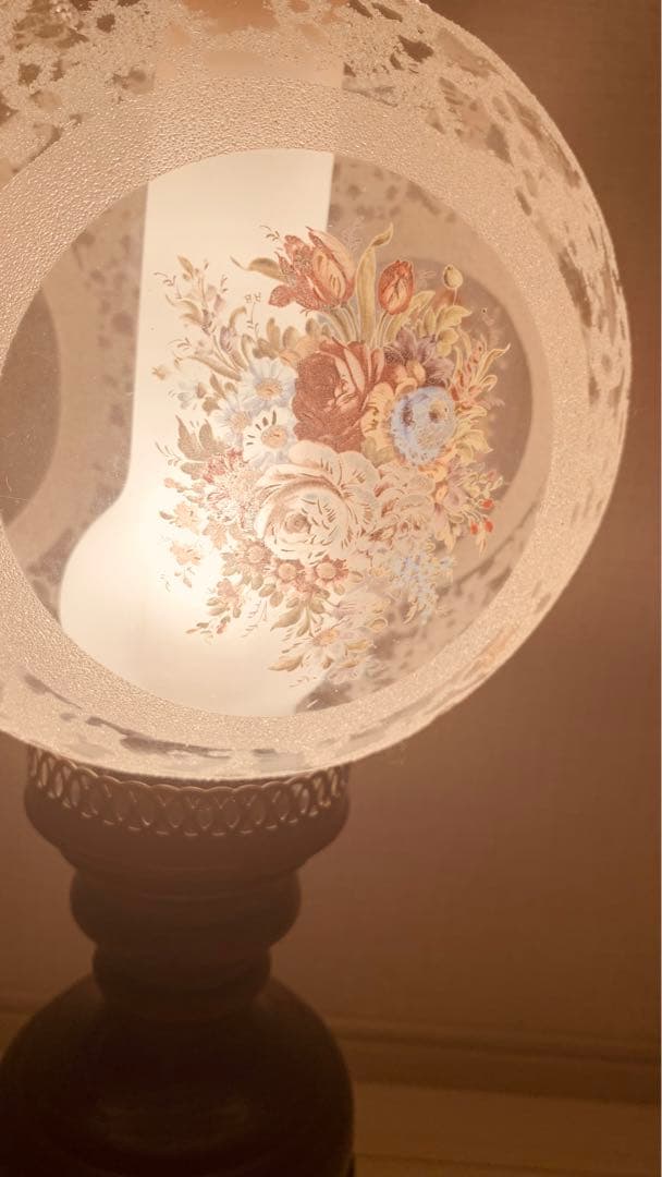 ガラス テーブルランプ　木製シェードランプ スタンドランプ アンティーク