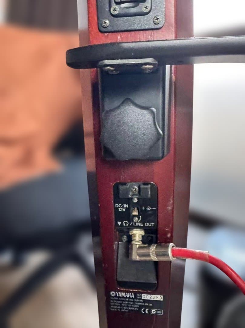 ベース Yamaha SLB100