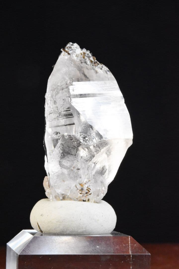 ガネーシュヒマール産 ドラバイトトルマリンオンクォーツ