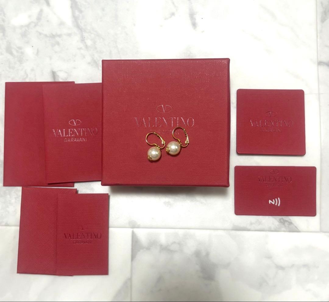 美品♡ レア♡♡ VALENTINO ヴァレンティノ パール ピアス