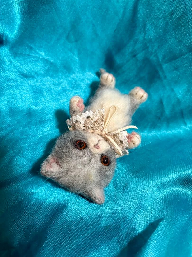 羊毛フェルト　猫　エキゾチックショートヘアの子