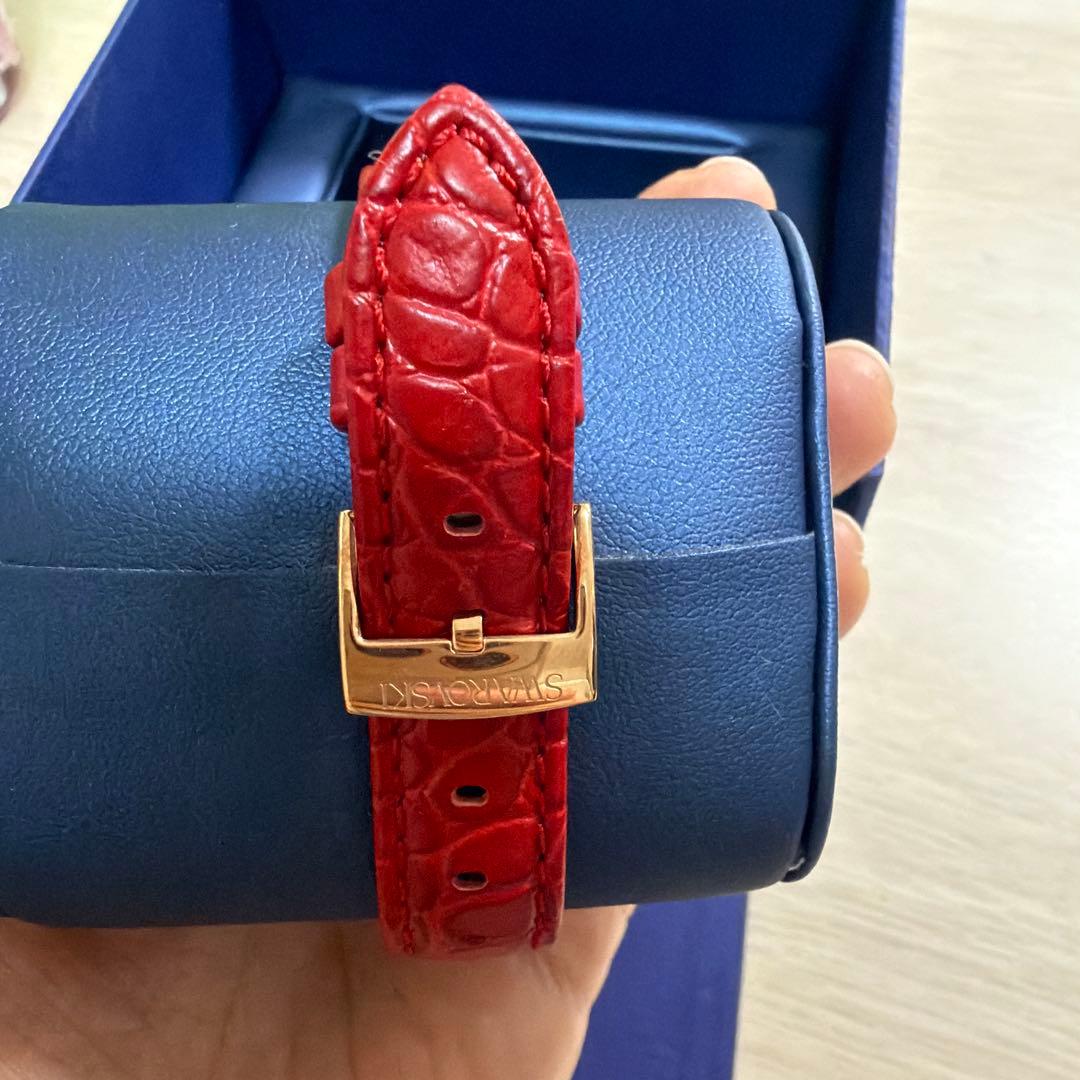 ✨新品✨SWAROVSKI✨スワロフスキー　クロノグラフ　レディース腕時計