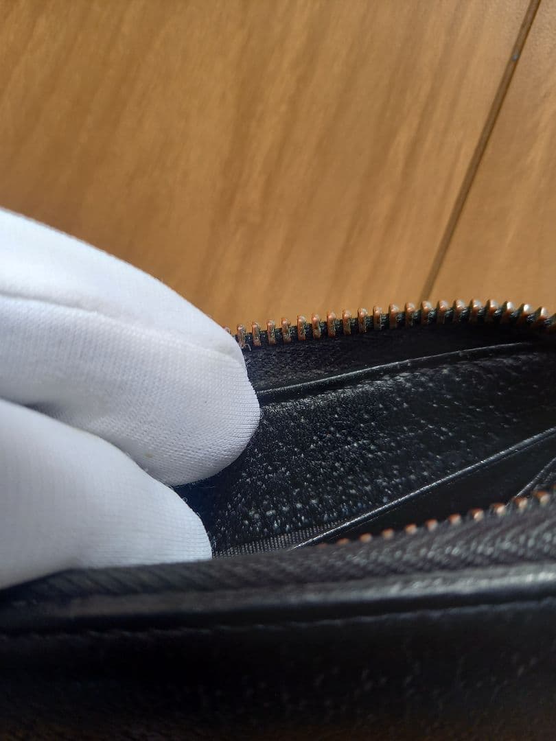 最終値下げ価格 Gucci 黒レザー長財布 GGロゴ付き