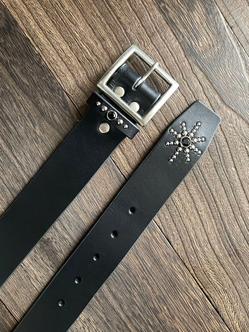 スタッズギャリソンベルト　牛ヌメ　シルバー　38mm HTC CALEE