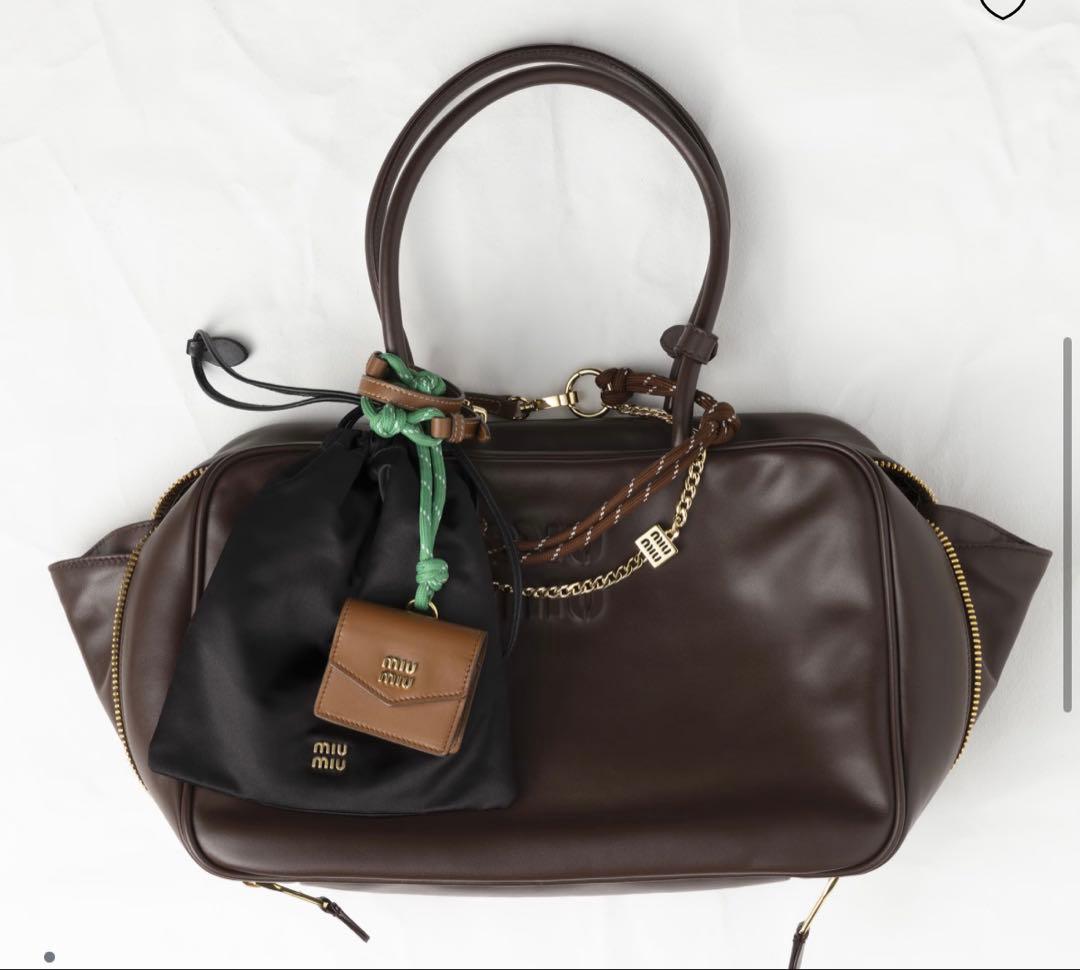 MIUMIU トリックキーリング ブラウン