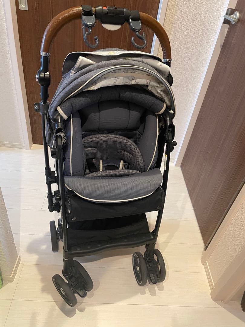 【美品】アップリカ　ベビーカー　ラクーナビッテクッション