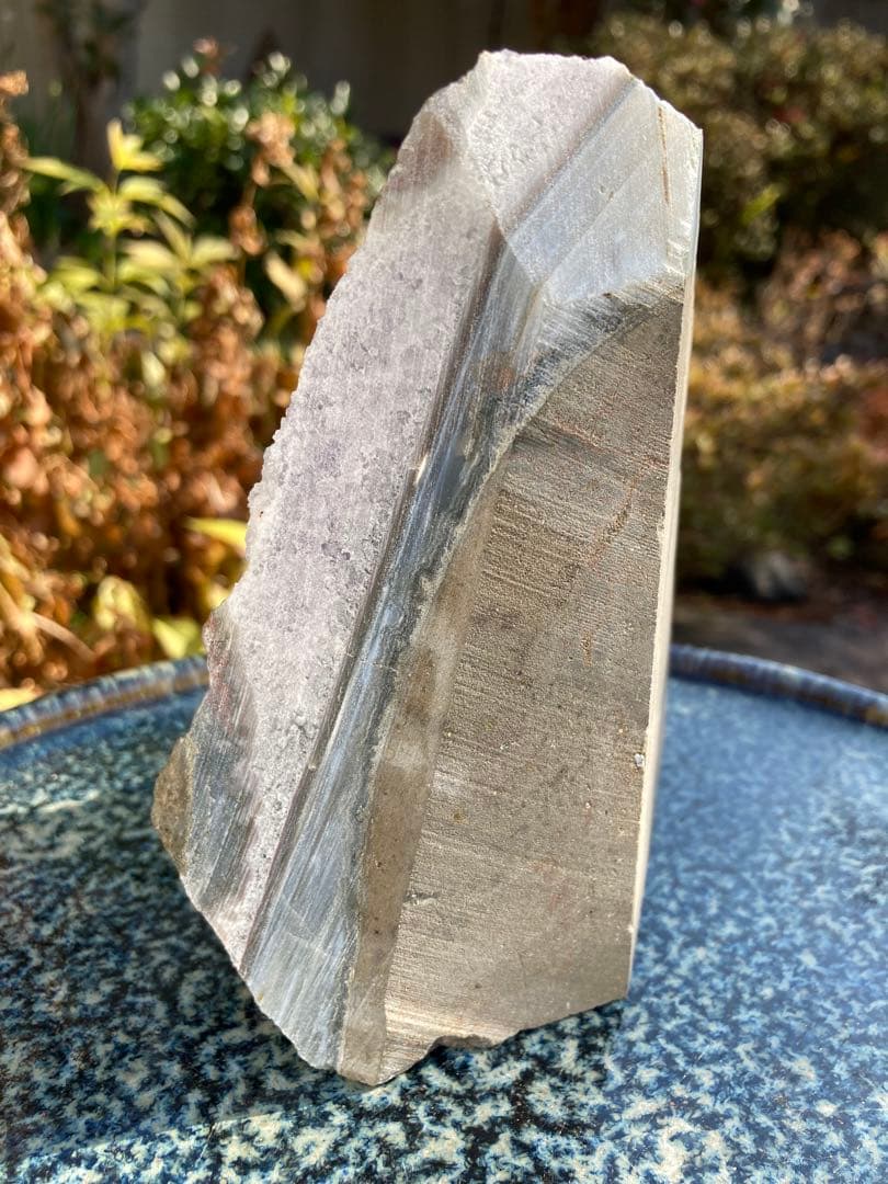 紫色の美しいアメジスト　原石 パワーストーン　ヒーリング　約15cm