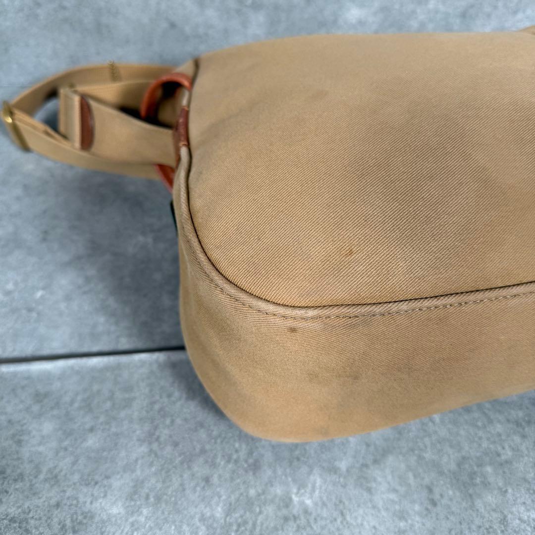 大人気 ブレディ アリエルトラウト メッセンジャーバッグ キャンバス ベージュ