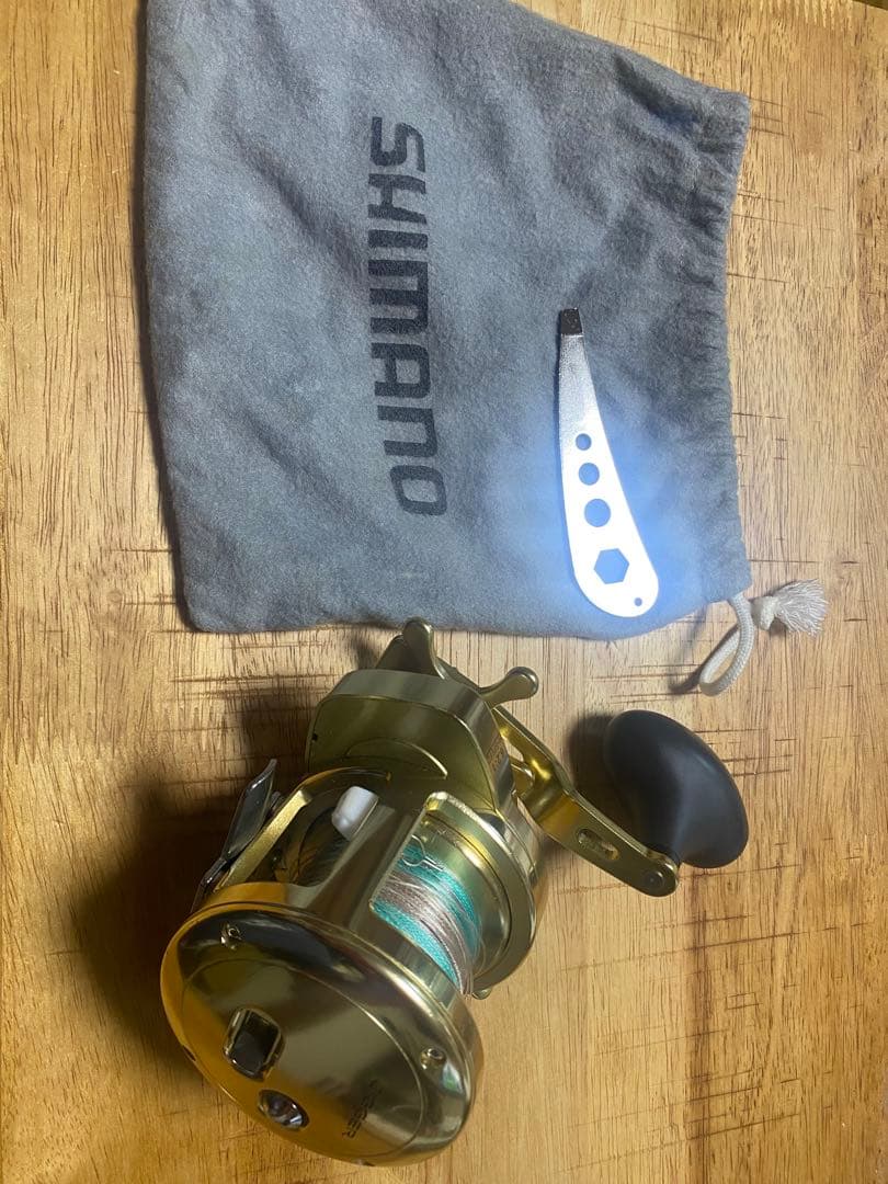 SHIMANO OCEA 2000 ベイトリール