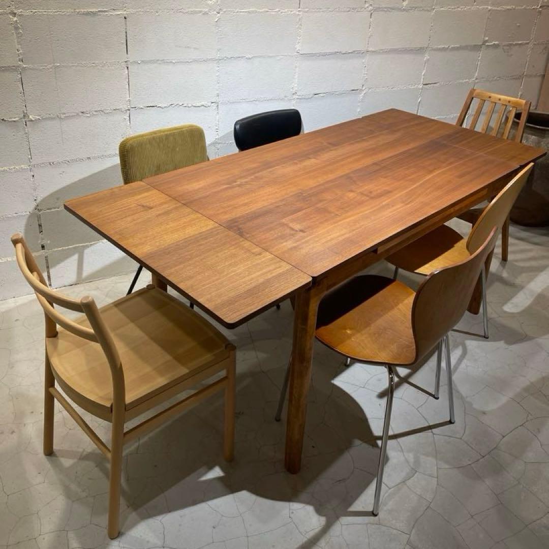 ウニコ　トリト　エクステンションテーブル　ウォールナット色　オーク材　伸長式