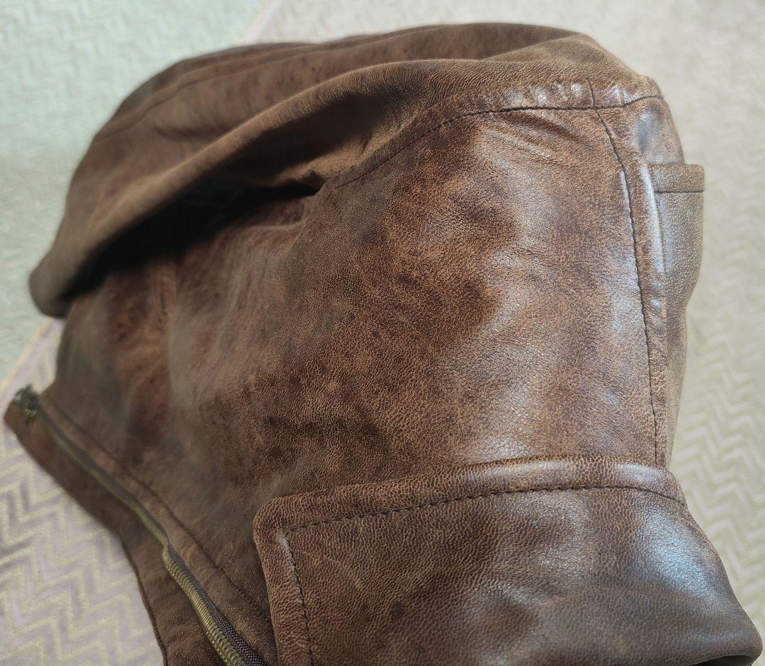 ユニクロ　レザージャケット　数量限定品　羊革