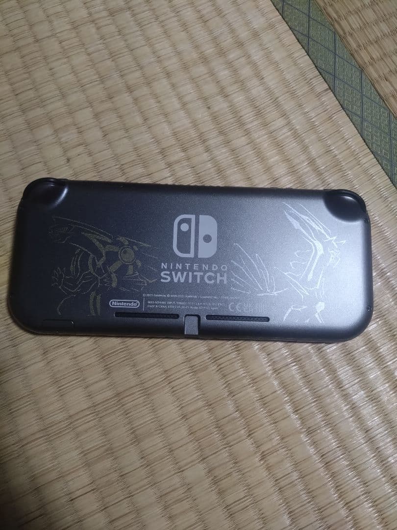 Nintendo Switch Lite　ディアルガパルキアエディション