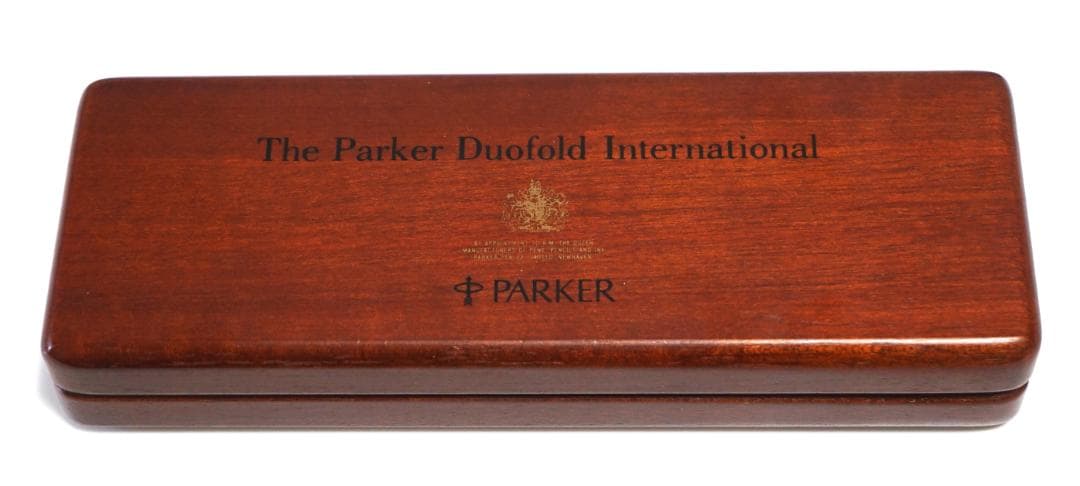 PARKER製万年筆（ ペン先18K金、　木製ケース付き）