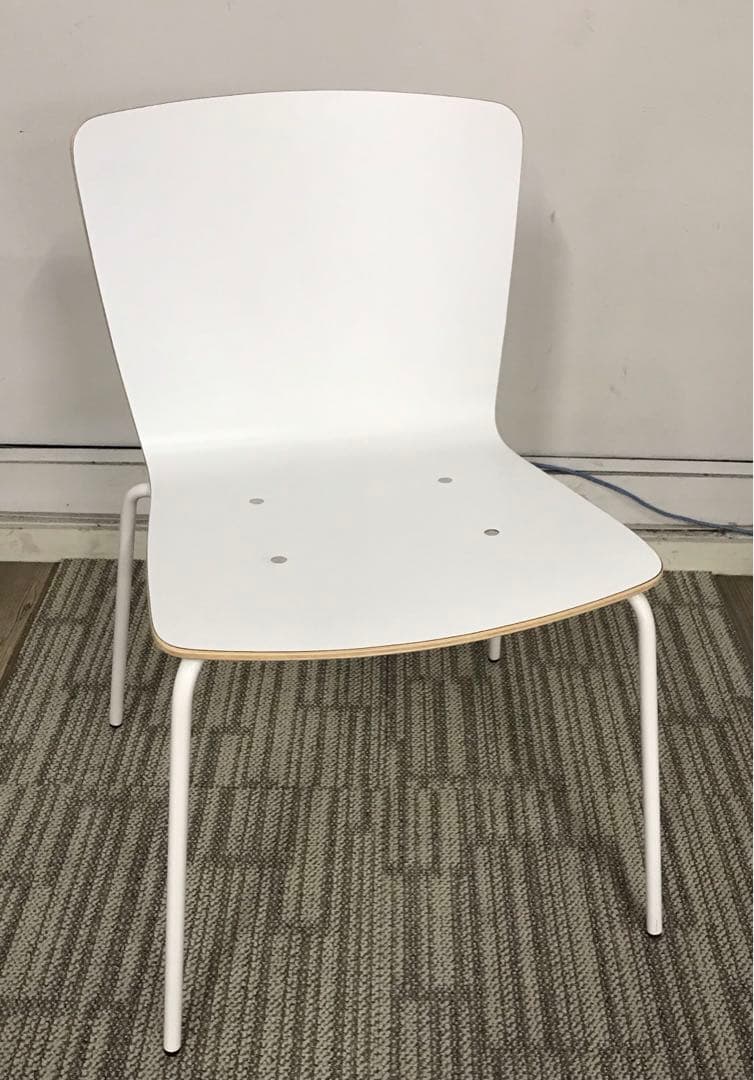 【展示品2025年製】オカムラ　ライブスカフェチェア　ホワイト【在庫処分】