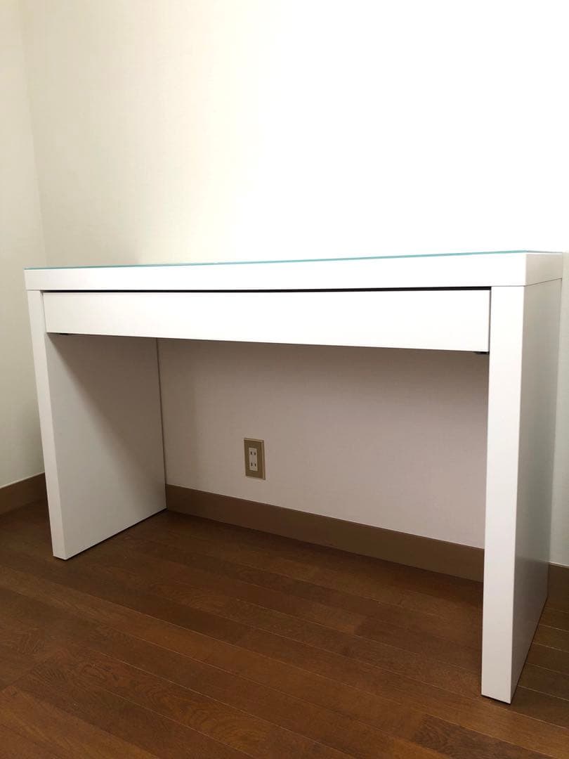 IKEA イケア　MALM マルム　ドレッサー　机　デスク