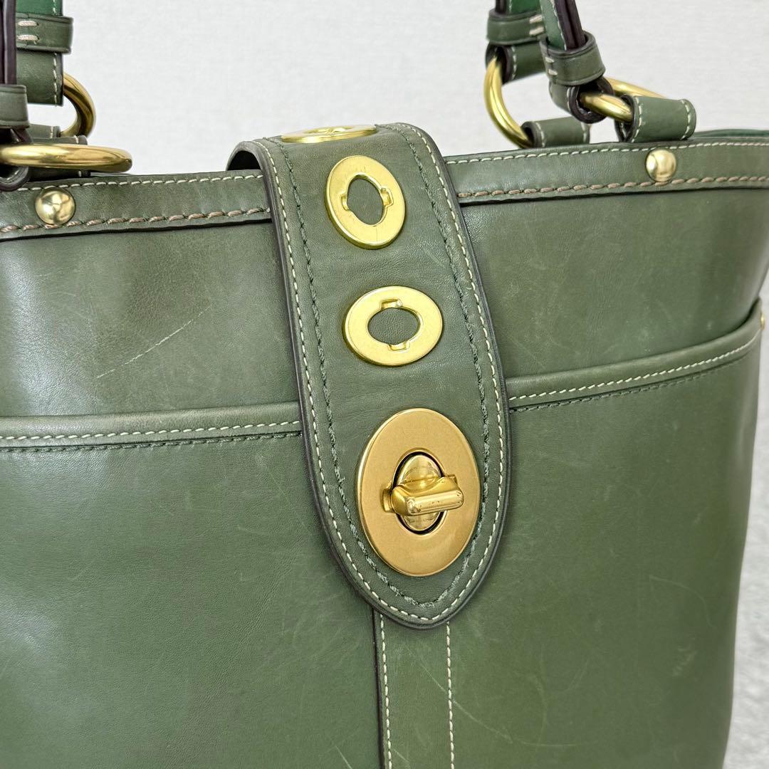 バッグ Coach Lily Legacy Turnrock Green Leather