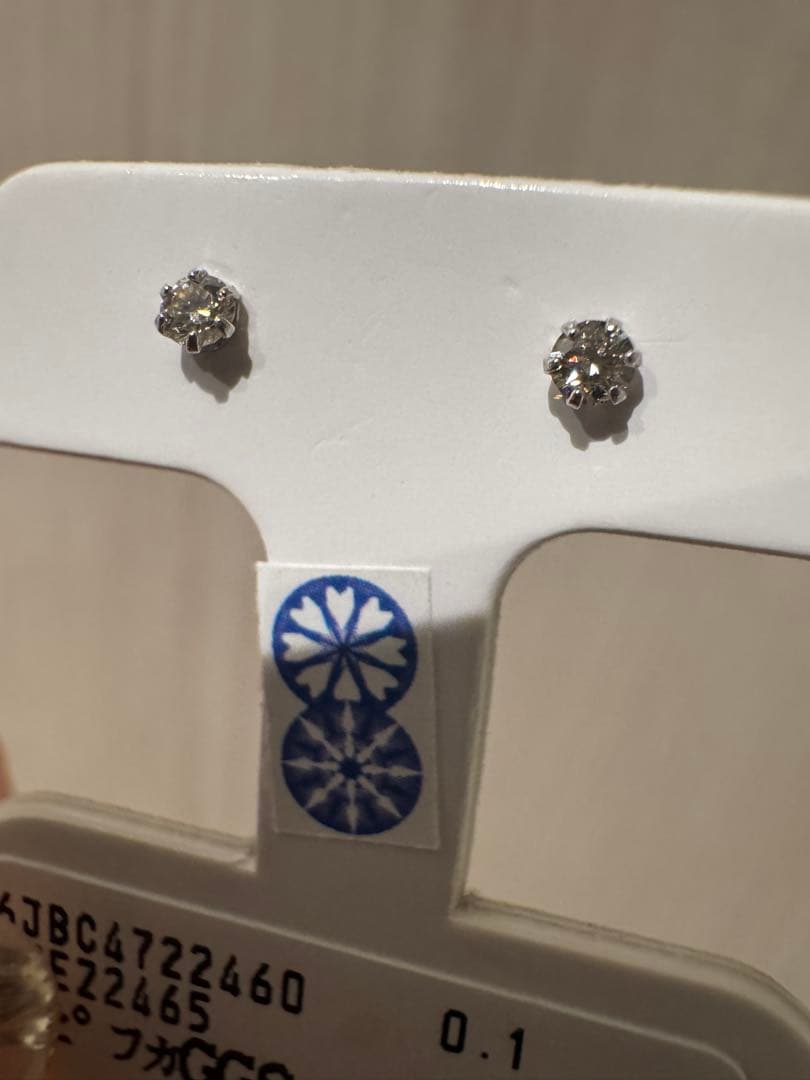 美品　pt950 天然ダイヤモンドピアス　0.1ct プラチナ　保証書あり